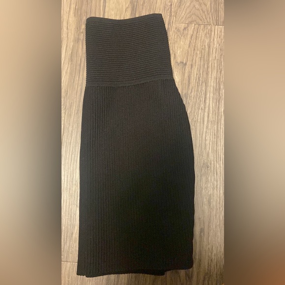 NO OFFERS PLEASE ❤️ Brand New ARITZIA Babaton Skirt Set - Picture 6 of 11